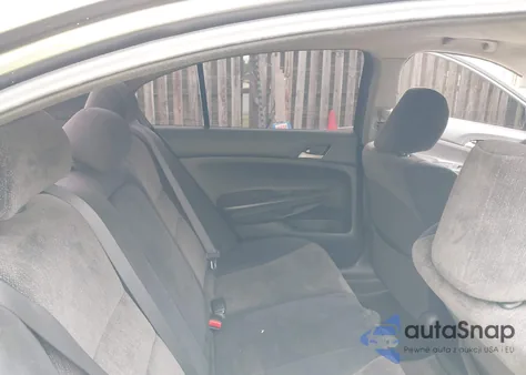 2010 Honda Accord 2.4 Lx из США, поврежденный, VIN 1HGCP2F31AA019577